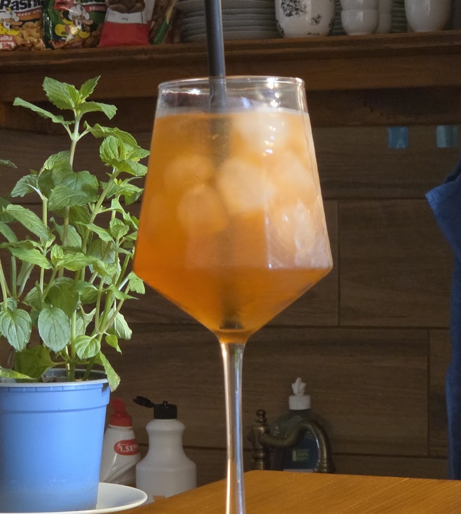 Večerní vchod do Spritz di Napoli